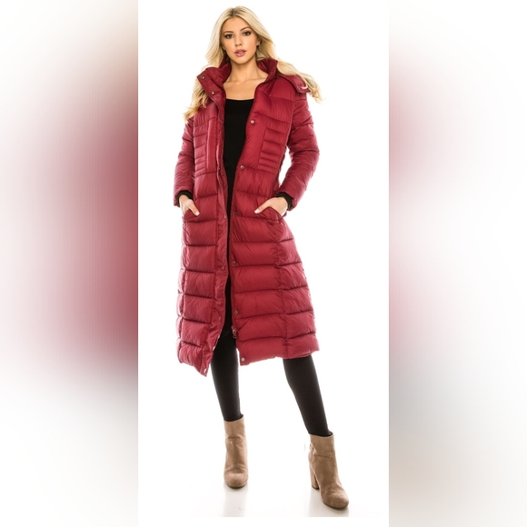 Haute Edition Jackets & Blazers - NWT Haute Edition Women's Long Padded Puffer Jacket with Faux Fur Lined Hood